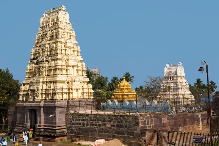 Hyderabad Tour with Srisailam and Tirupathi
